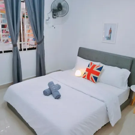 Georgetown, Up To 5 Pax, 2 Bedrooms, 1 Bathroom, 1 Car Park By Star Home Exterior photo