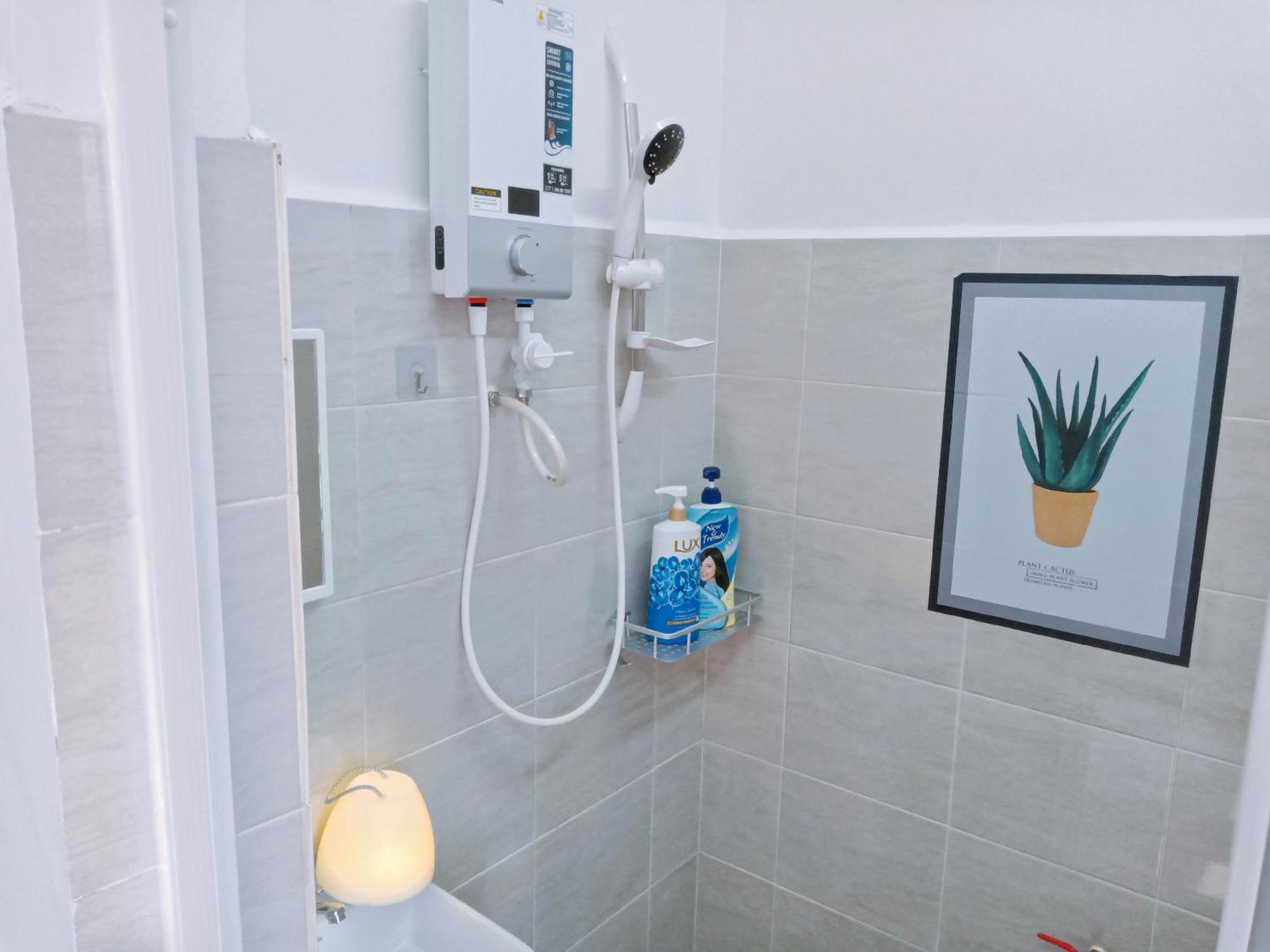 Apartment Georgetown, Up To 5 Pax, 2 Bedrooms, 1 Bathroom, 1 Car Park By Star