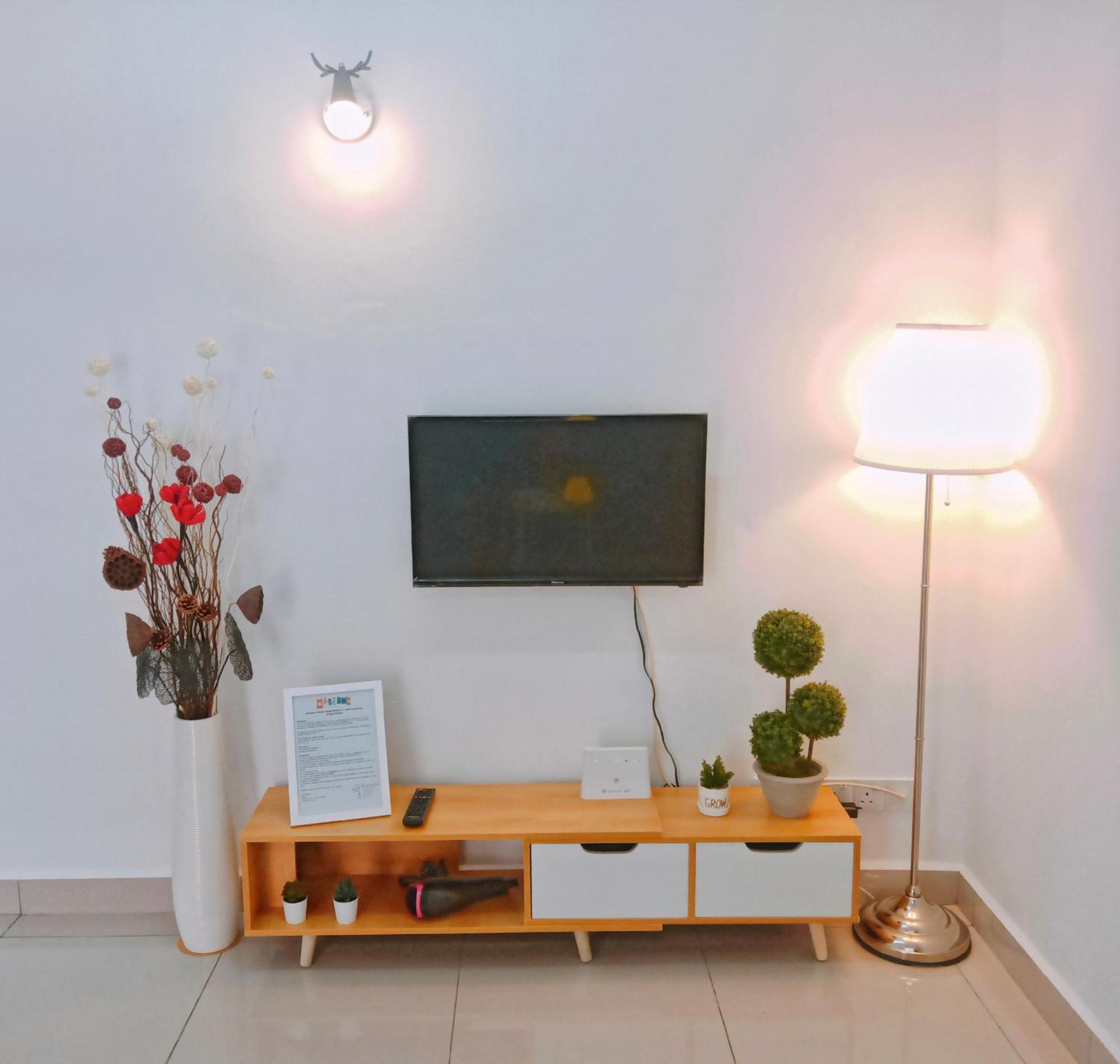 Georgetown, Up To 5 Pax, 2 Bedrooms, 1 Bathroom, 1 Car Park By Star Apartment