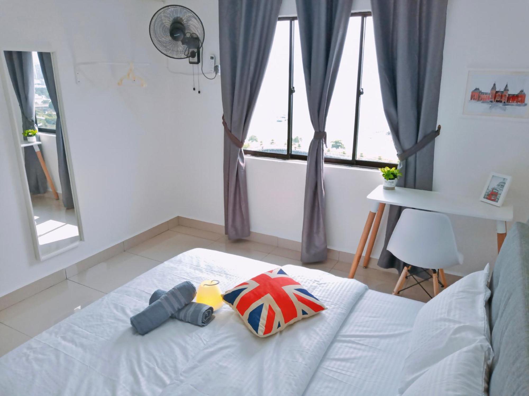 Georgetown, Up To 5 Pax, 2 Bedrooms, 1 Bathroom, 1 Car Park By Star Apartment *